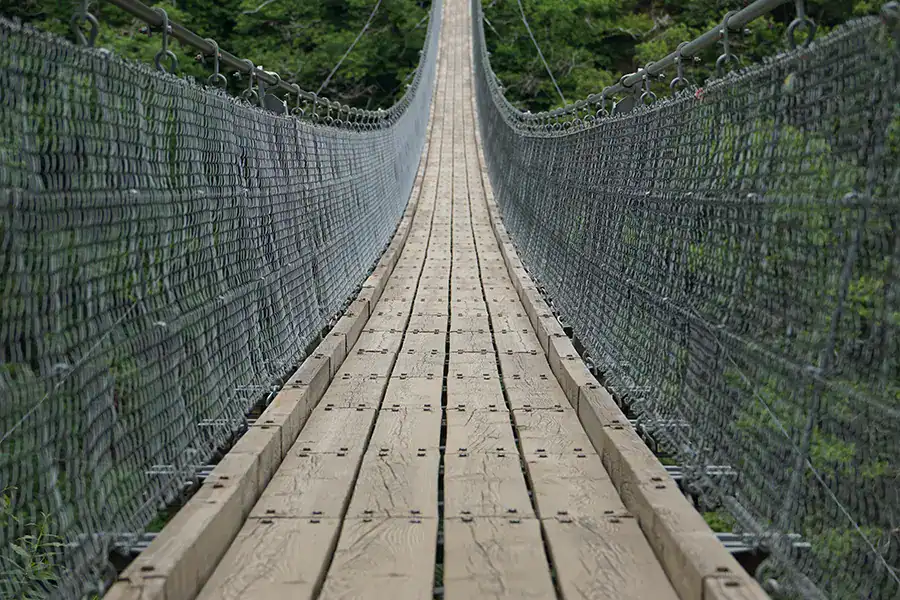 Wanderung zur Ponte Tibetano Carasc
