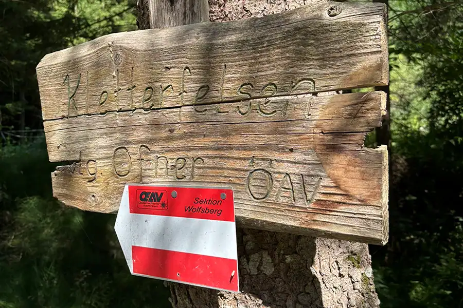 See You on the Outside Klettergarten Offner Fels 01 Beschilderung am Parkplatz zum Offner Fels