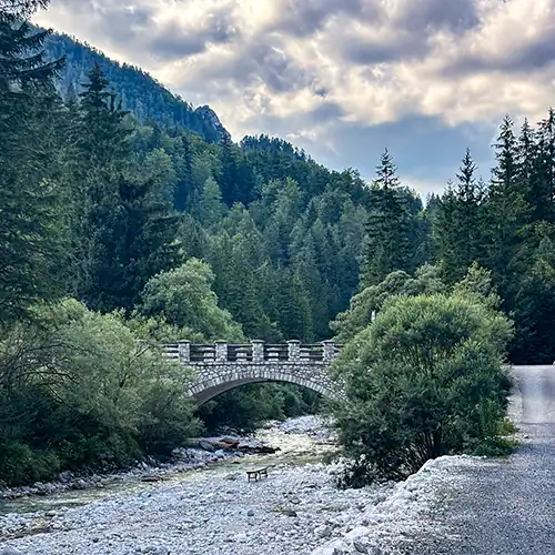 See You on the Outside Kranjska Gora 16 Brücke an der Straße zum Vršič-Pass