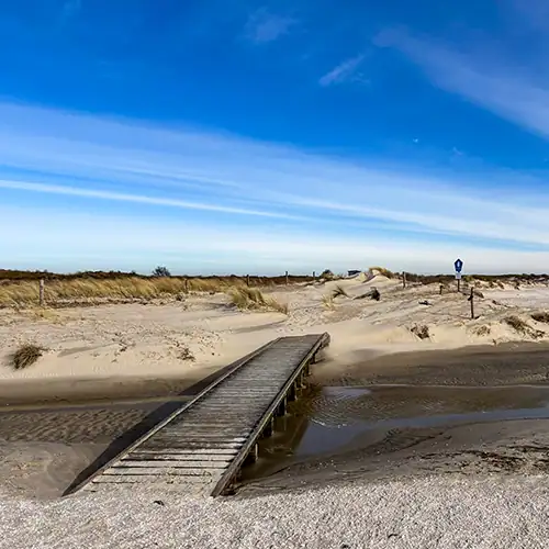 See You on the Outside Ostende Langeoog 16 kleine Brück über ein Priel