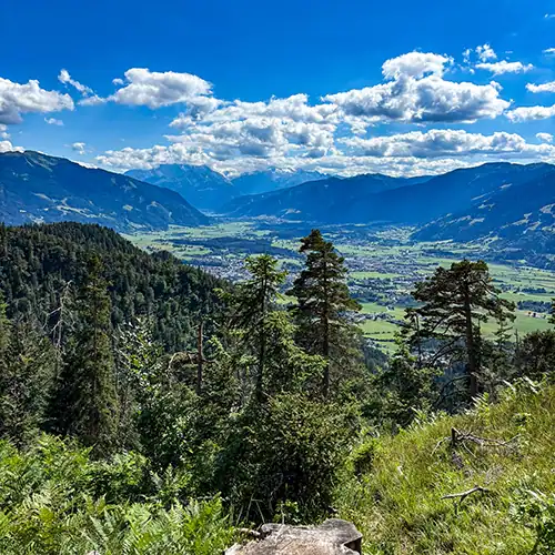 See You on the Outside Peter Wiechenthaler Hütte 07 Aussicht auf das Saalfelder Becken und die umgebenden Berge
